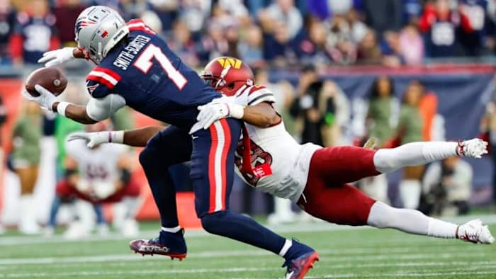 JuJu Smith-Schuster's fourth-quarter drop ended the the Patriots' hopes of a comeback win.